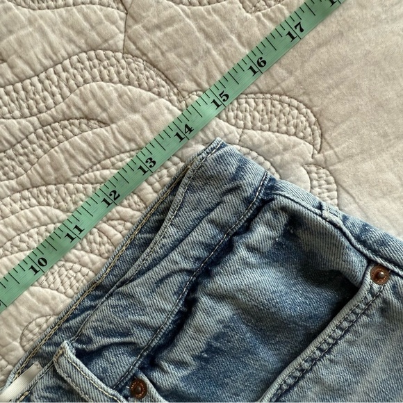 Reformation - Dakota Mid Rise Relaxed Short - Manzanita - Picture 11 of 11